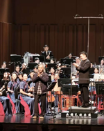 钟峻程《山里苗寨》亮相申城，民族乐韵获满堂彩