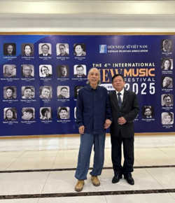 以乐为桥，情系邻邦丨钟峻程《友谊长青》在越南河内奏响友谊颂歌